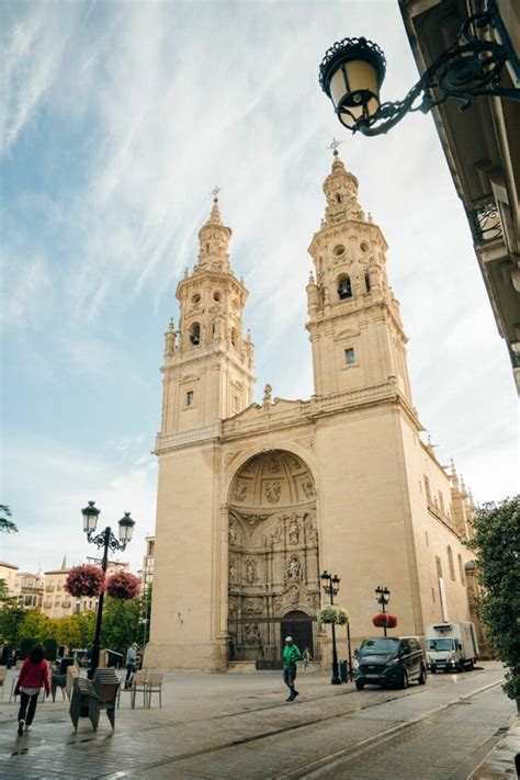 Logroño – Travel guide at Wikivoyage.